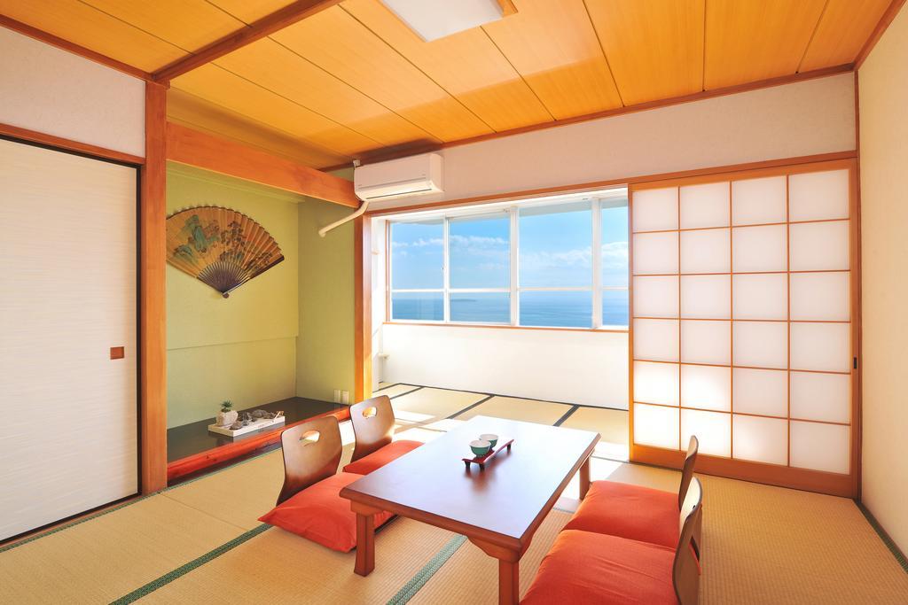 Onsen Hostel Hinoemi Atami  Habitación foto