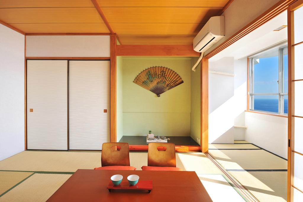 Onsen Hostel Hinoemi Atami  Habitación foto